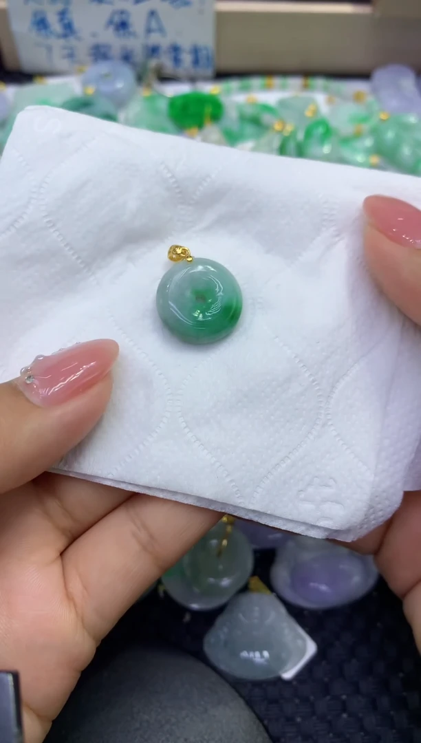 颈饰未镶嵌翡翠天然缅甸A货翡翠