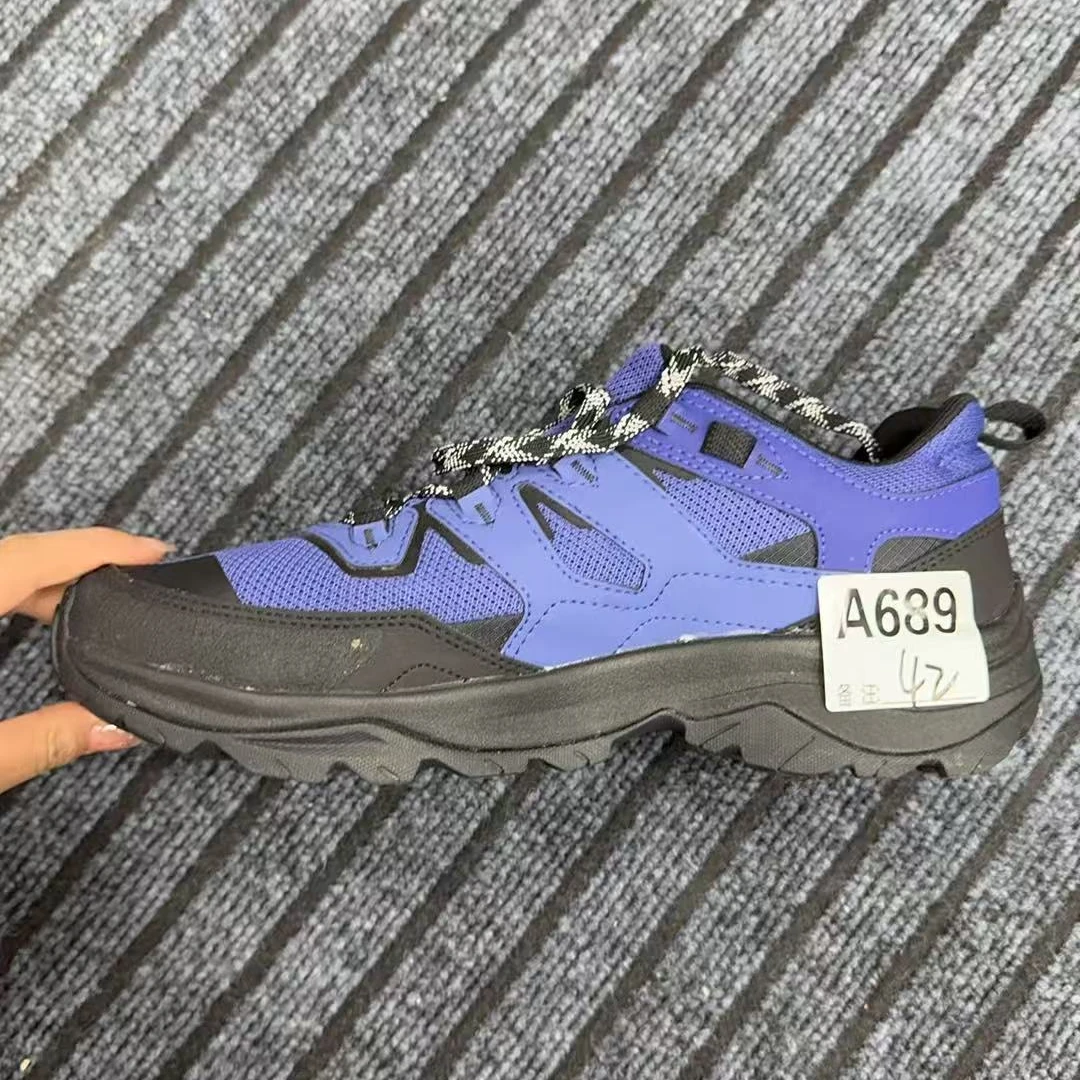 男女户外休闲鞋a689