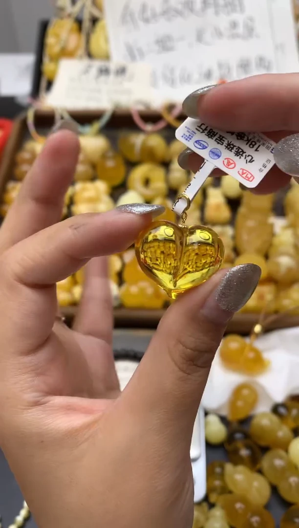 18K金镶嵌琥珀珠宝奇石142琥珀蜜蜡微瑕