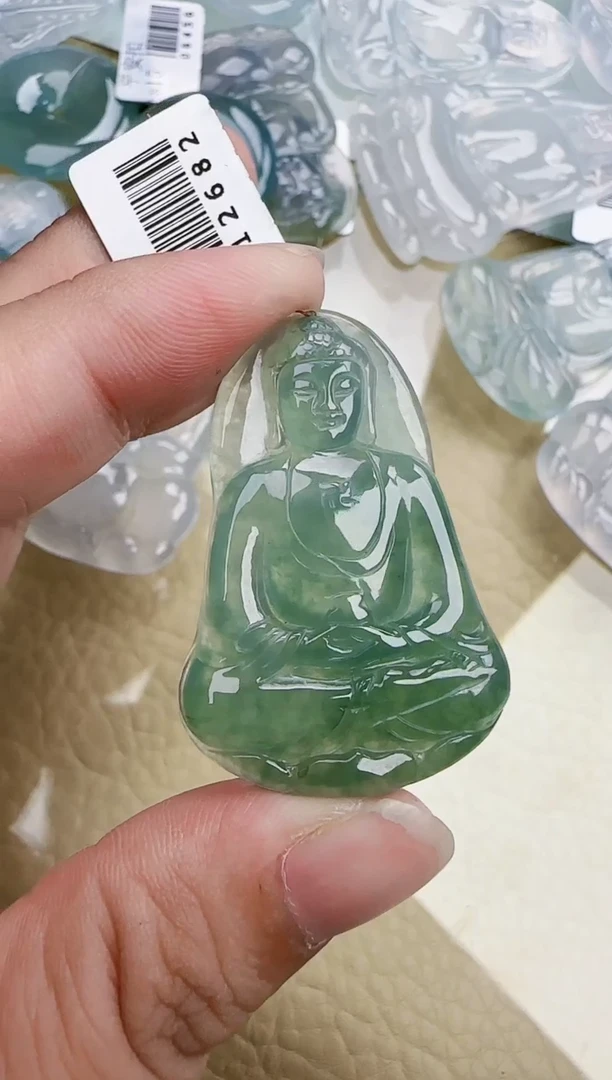 翡翠未镶嵌颈饰缅甸翡翠a货