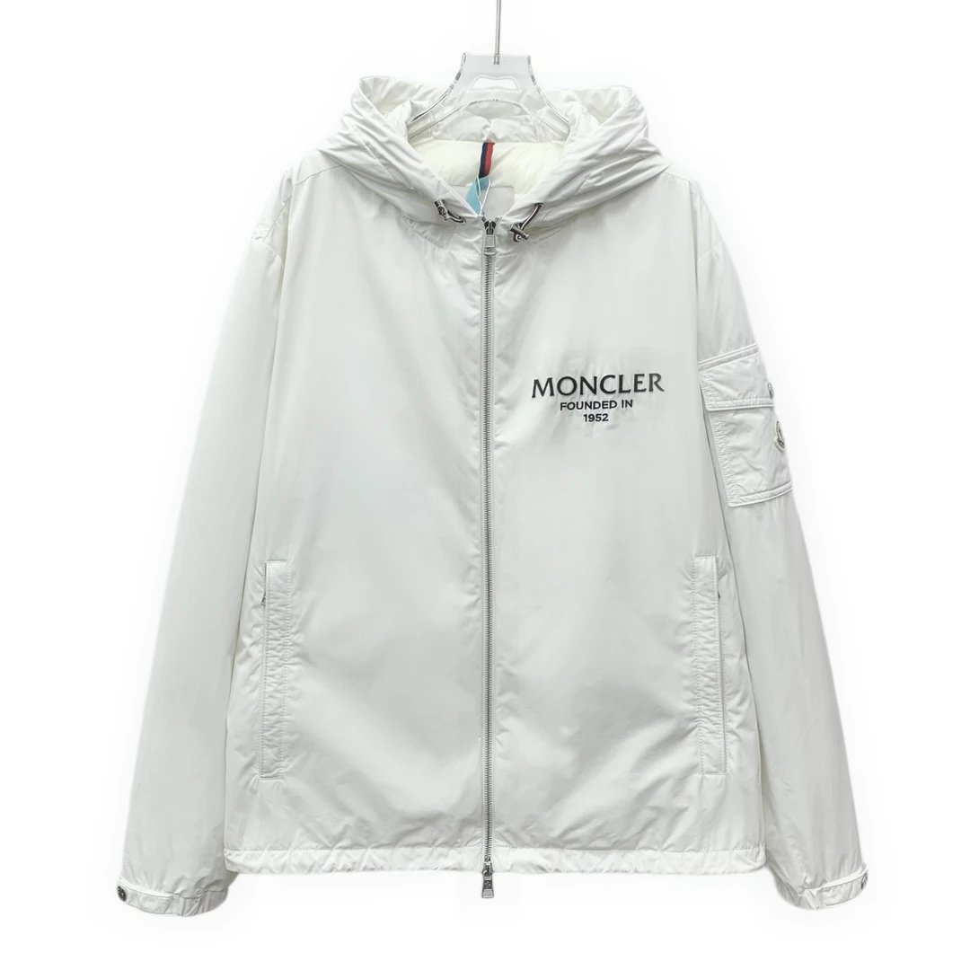 95新 MONCLER gw0356 白色夹克外套