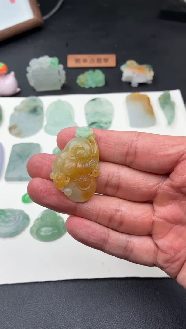 未镶嵌定制翡翠翡翠