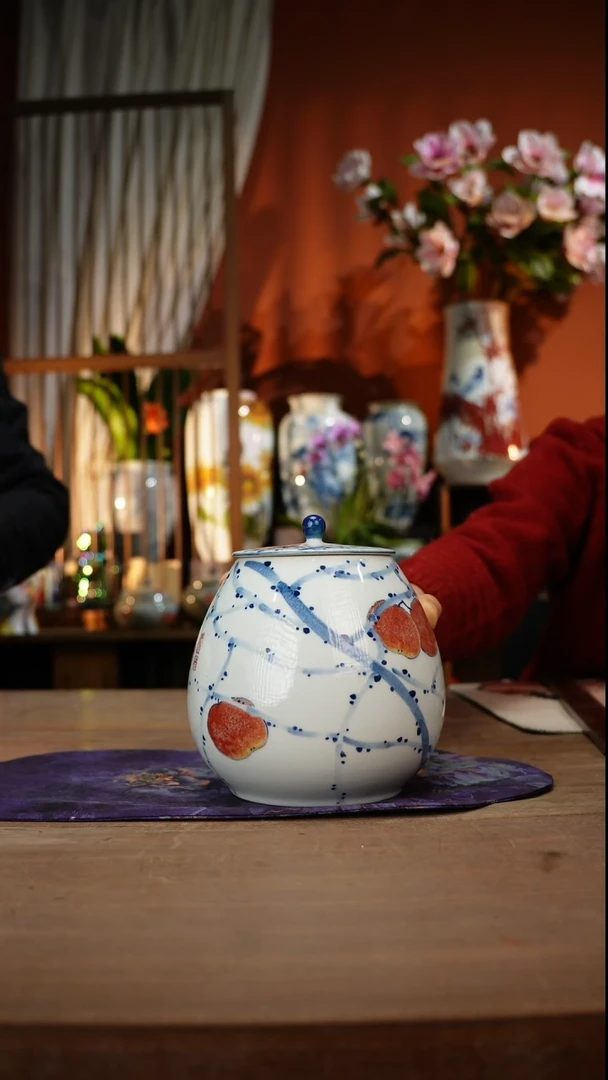 当代景德镇设计师釉下手绘陶瓷花瓶