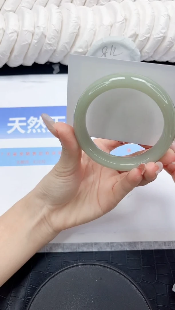 未镶嵌手镯石英质玉260-58