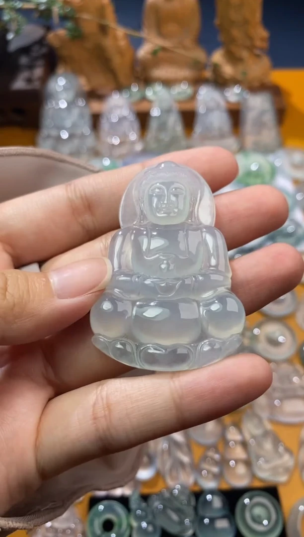 【闪购商品】定制翡翠未镶嵌观音51.9*34.9*5.7