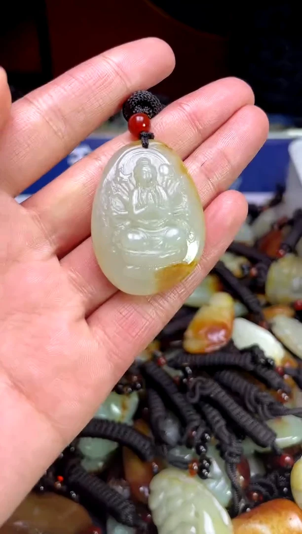 【闪购商品】和田玉颈饰未镶嵌1