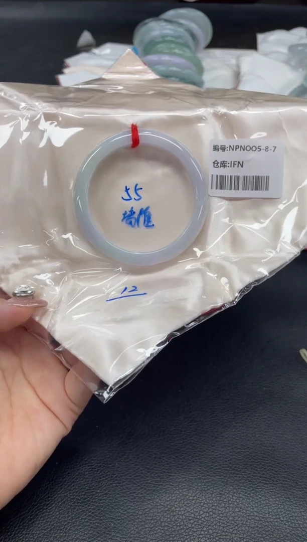 未镶嵌手镯翡翠翡翠手镯