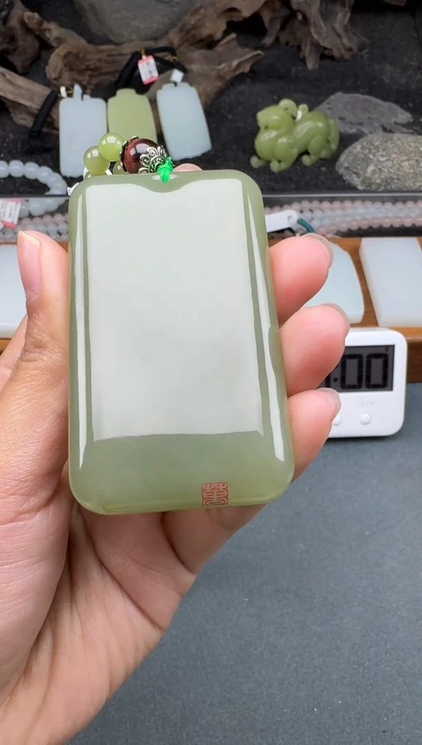 颈饰未镶嵌和田玉1