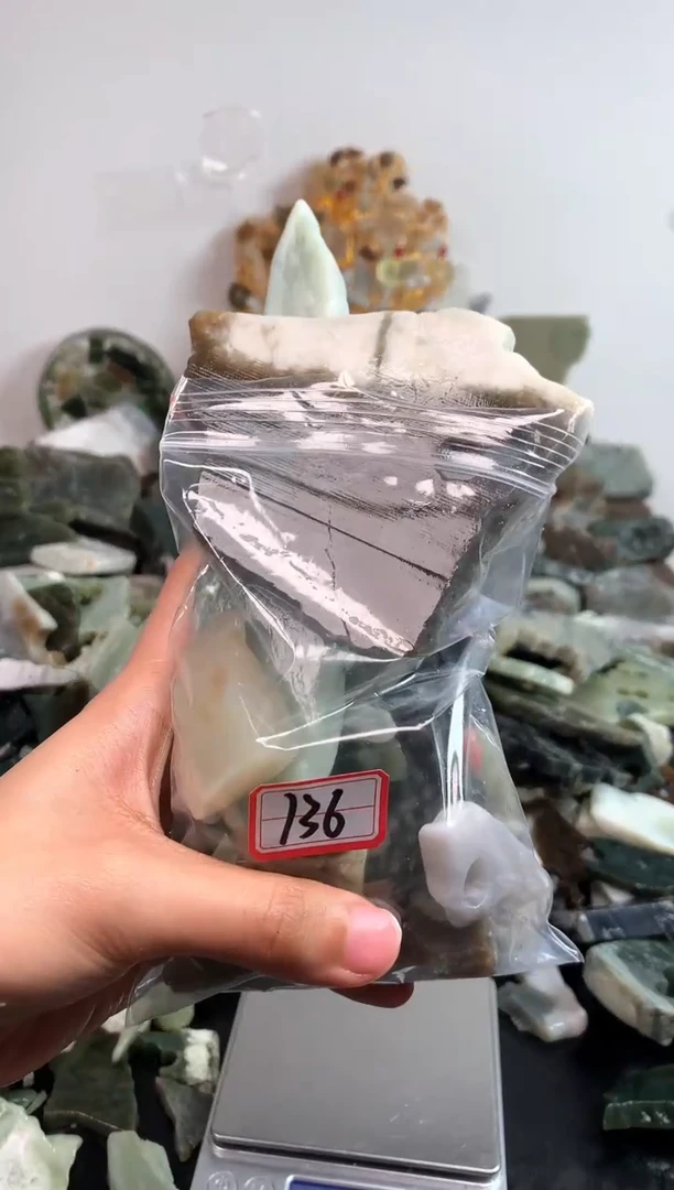 未镶嵌和田玉摆件136