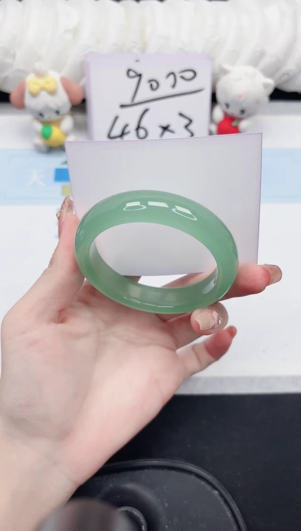 未镶嵌手镯石英质玉95-58