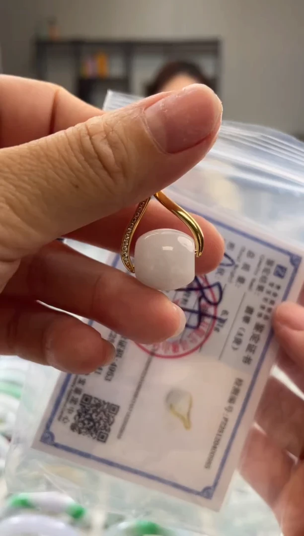 颈饰未镶嵌翡翠多样性发一