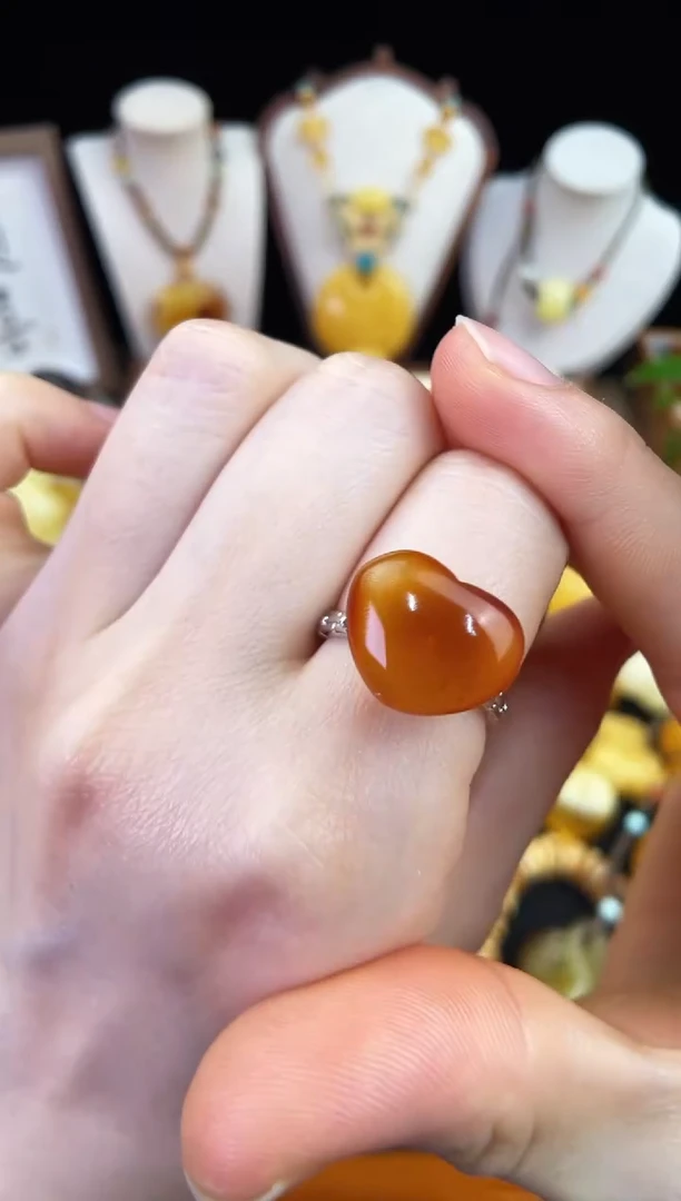 琥珀未镶嵌珠宝奇石柒月