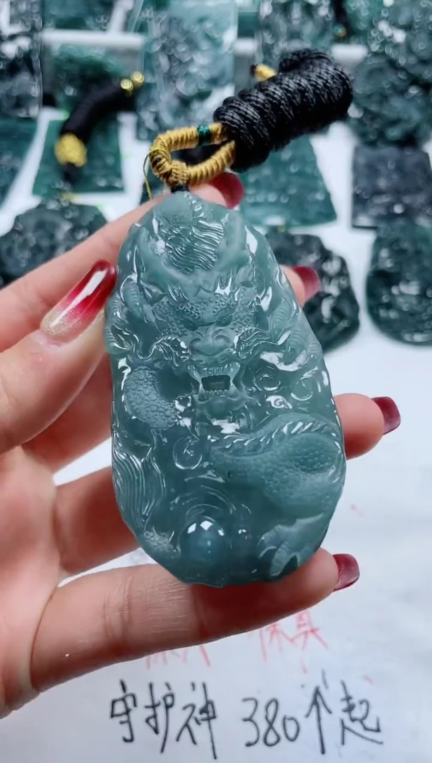 【闪购商品】翡翠颈饰未镶嵌