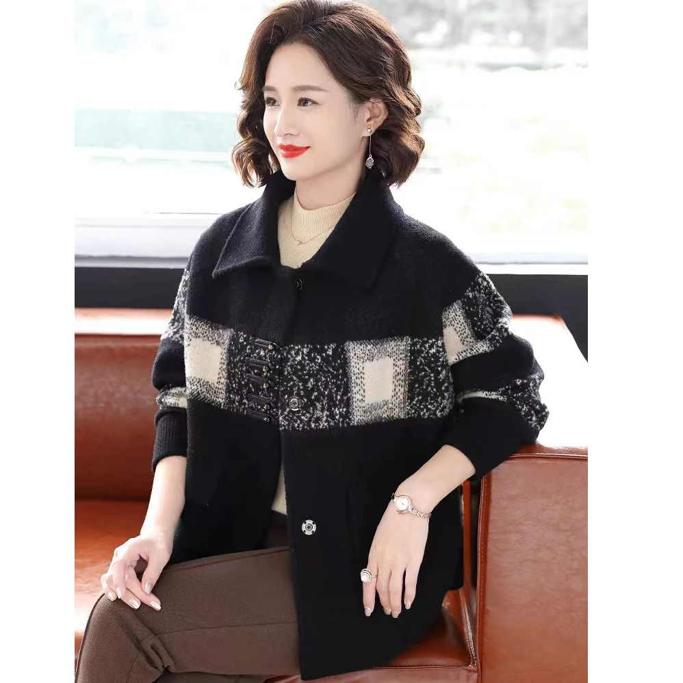 25013   春款 方领 金雕绒 气质 宽松外套