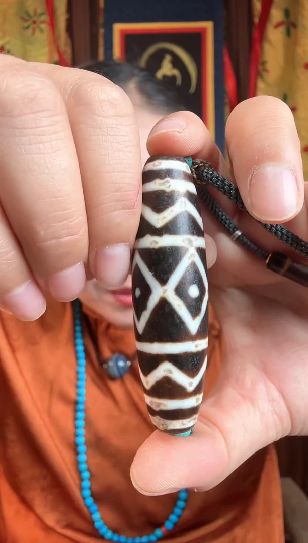 无非金属藏地古珠