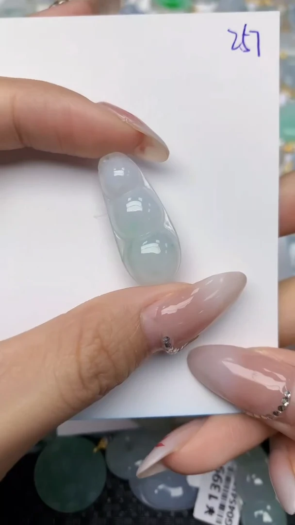 【闪购商品】翡翠颈饰未镶嵌 天然翡翠A货