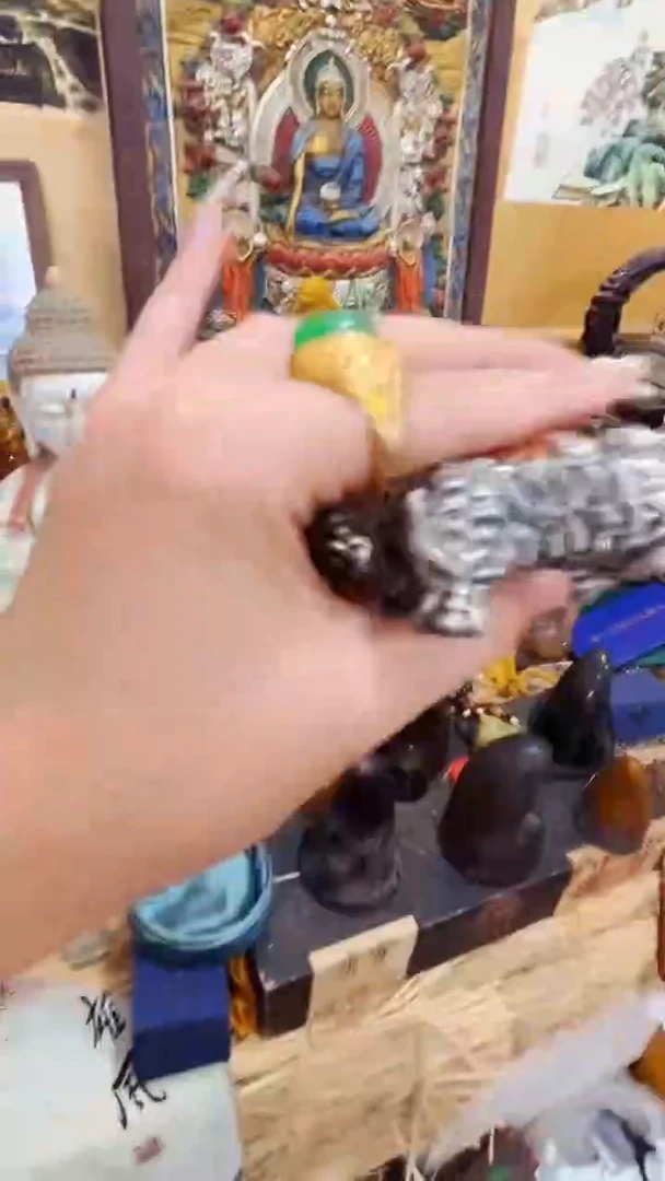 呀摆件老板娘主播推荐推荐
