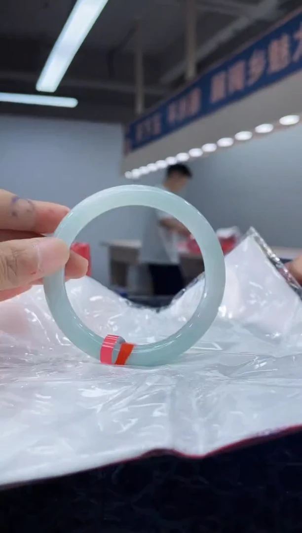 未镶嵌手镯翡翠手镯11