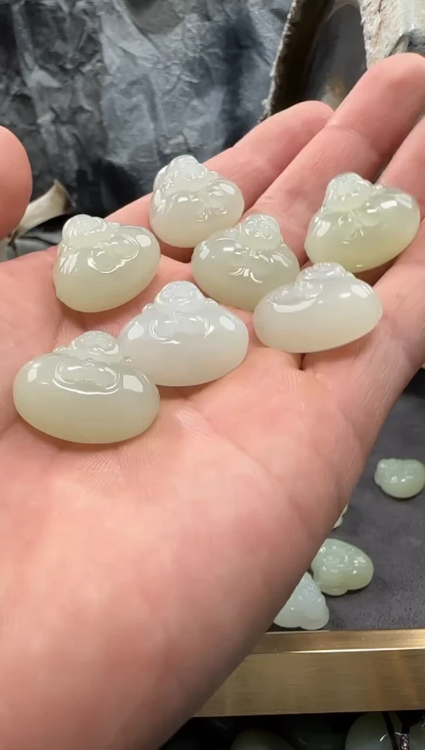 和田玉未镶嵌颈饰吊坠多样性拍一发一件