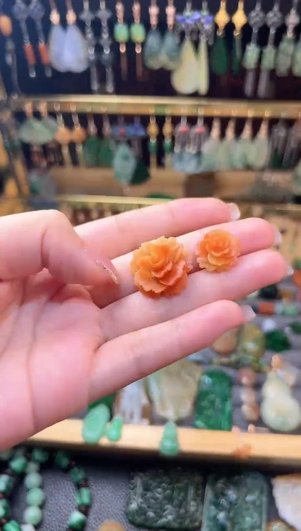 定制翡翠未镶嵌霞*翡翠