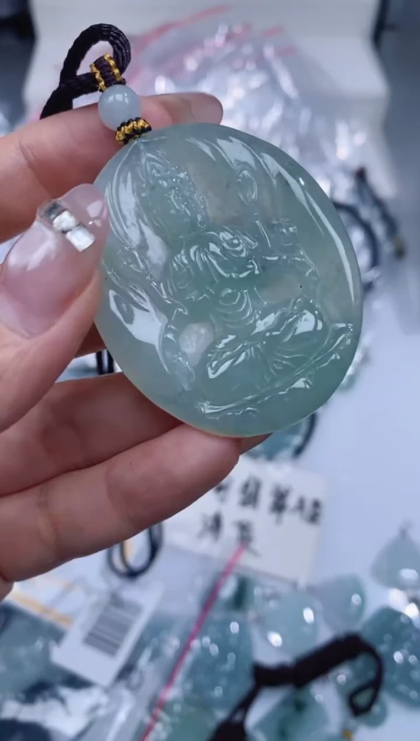 颈饰未镶嵌翡翠吊坠