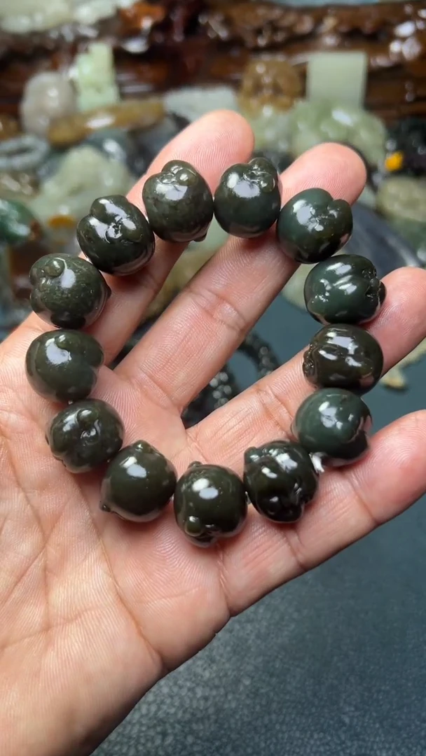 未镶嵌和田玉把件-