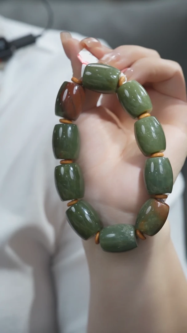 手串未镶嵌和田玉桶珠