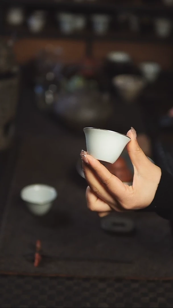 【闪购商品】陋影手作 卧足马蹄杯