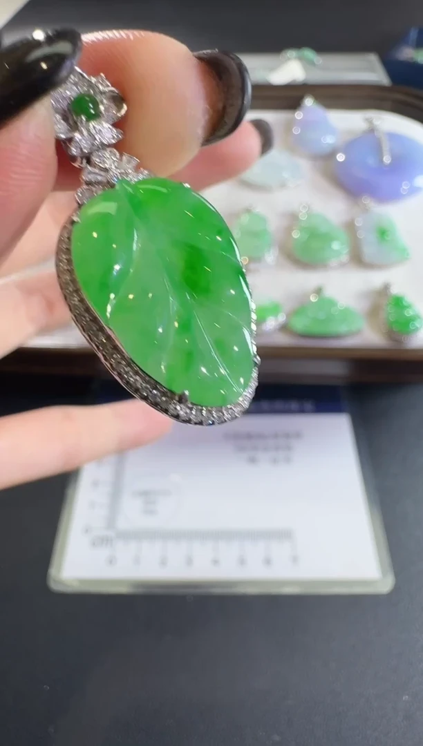 吊坠(不含链)18K金镶嵌翡翠【源头工厂】钻石镶嵌