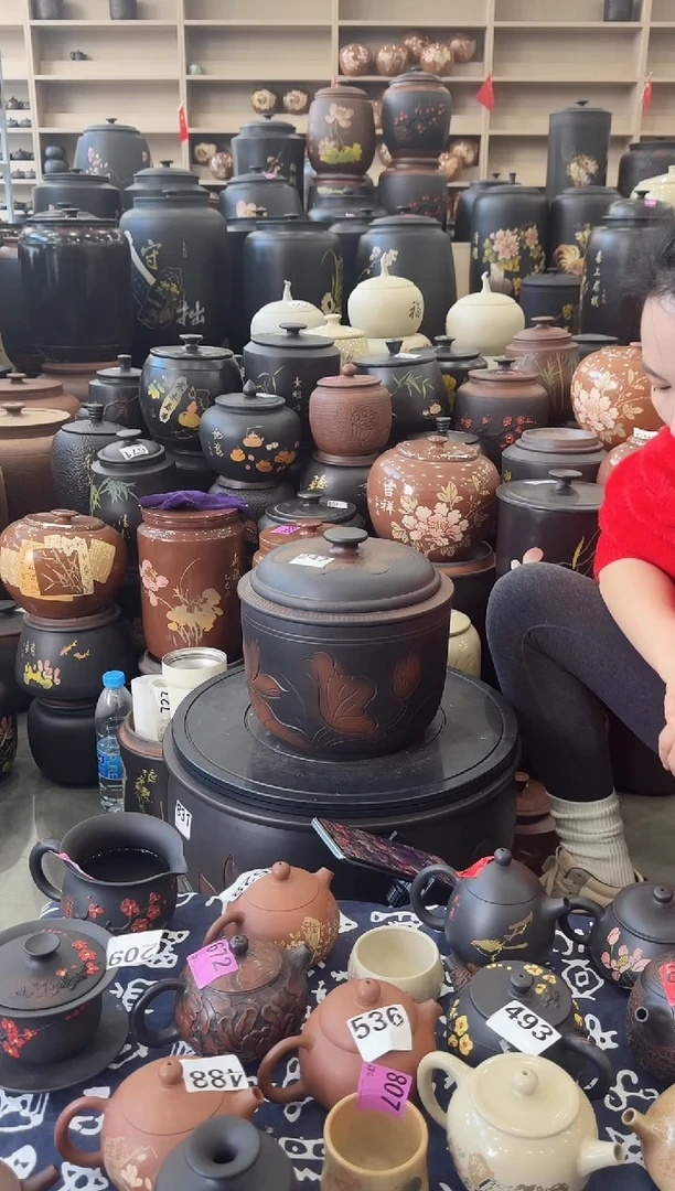 罐瑕疵 五饼荷花   247