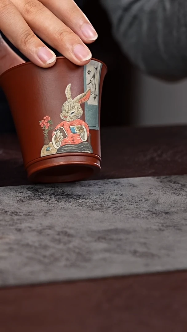 茶杯紫泥读书兔子