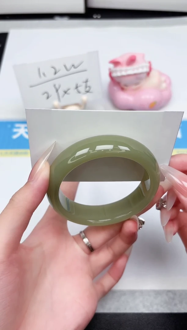 石英质玉手镯未镶嵌117-57