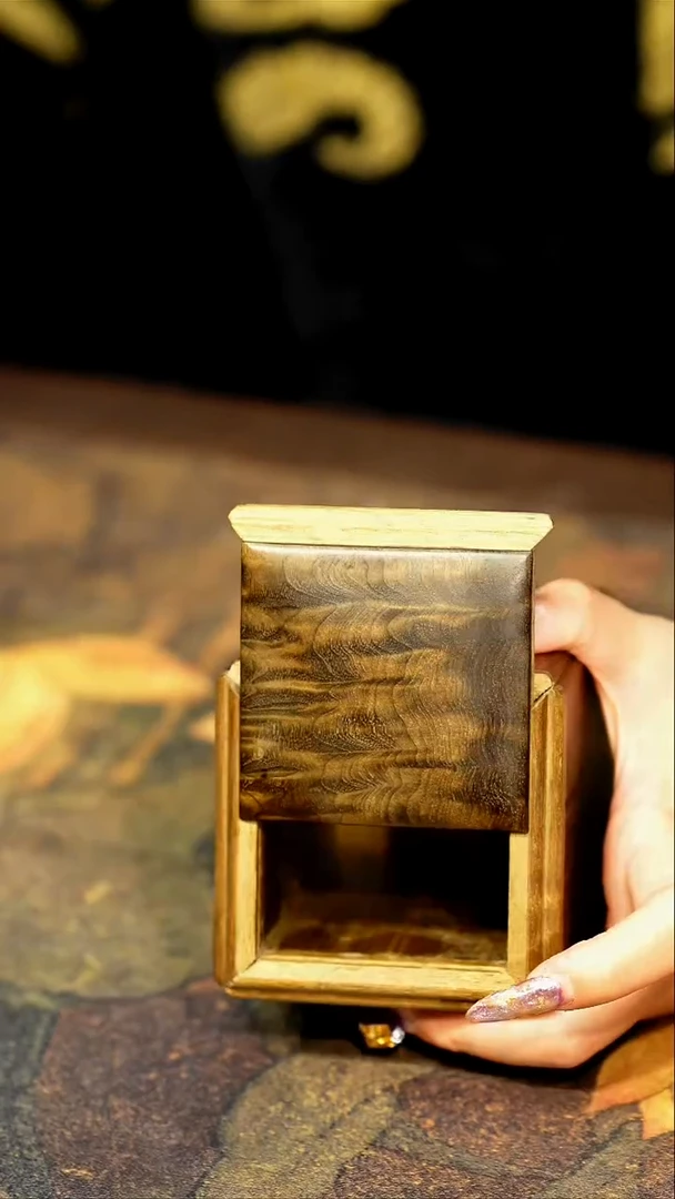 金丝楠【62】小叶桢楠 阴沉木 苏工榫卯精工茶叶罐 满花顶板