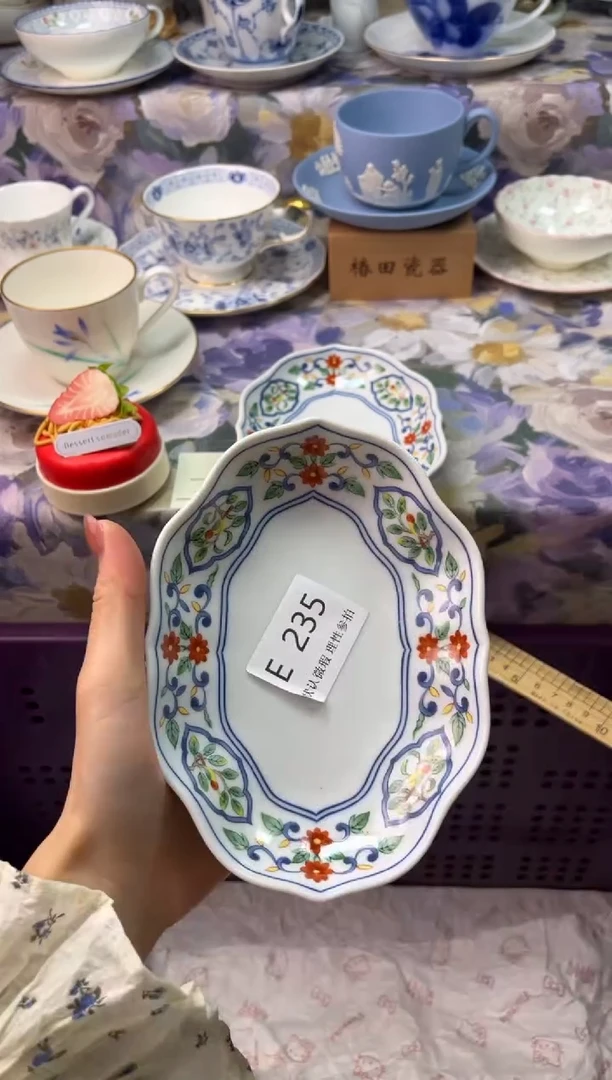 瓷片樱*瓷片瓷片           E 235