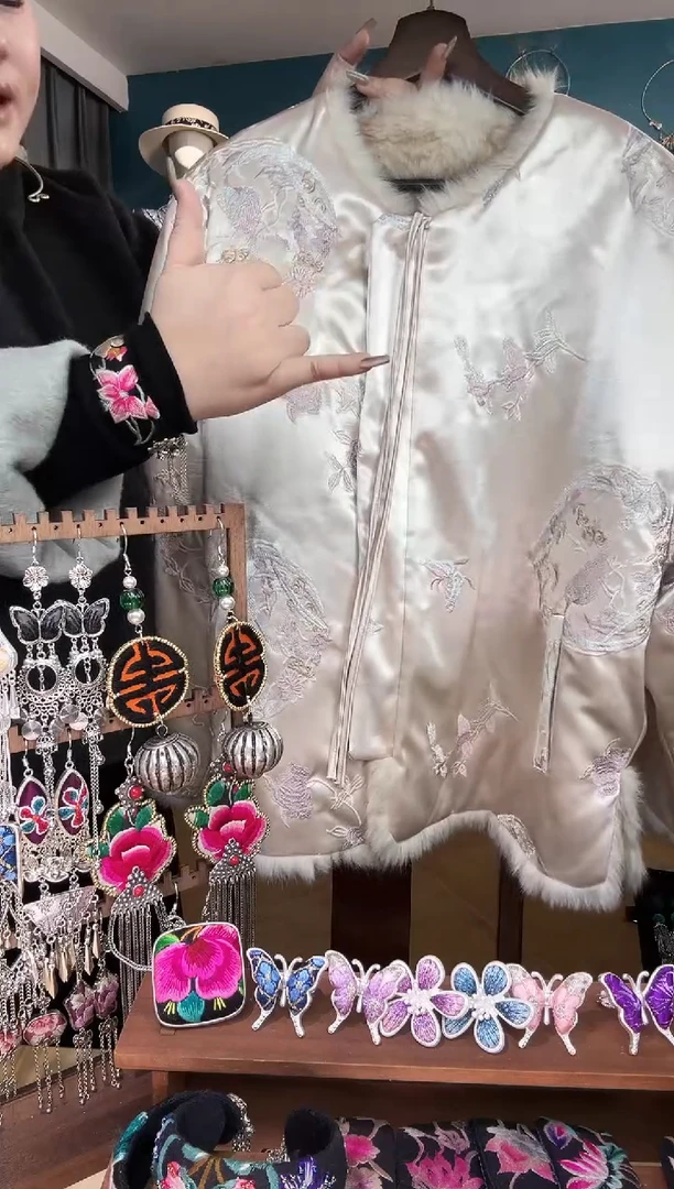 刺绣纯手工民族风刺绣衣服