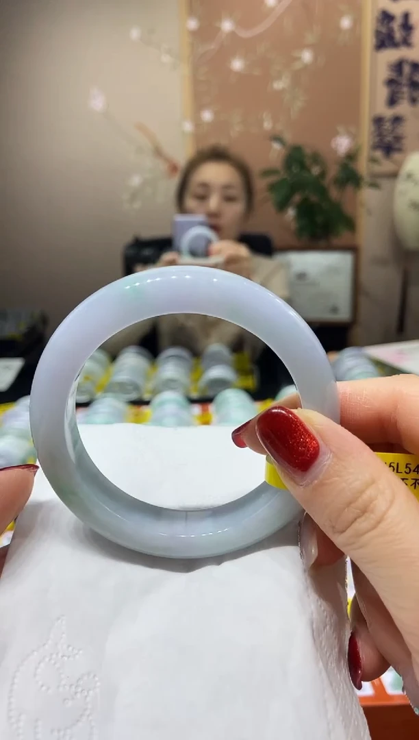 【闪购商品】翡翠手镯未镶嵌5354圈口