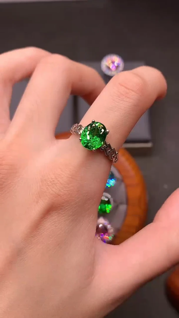 银S925镶嵌戒指绿色碧玺........