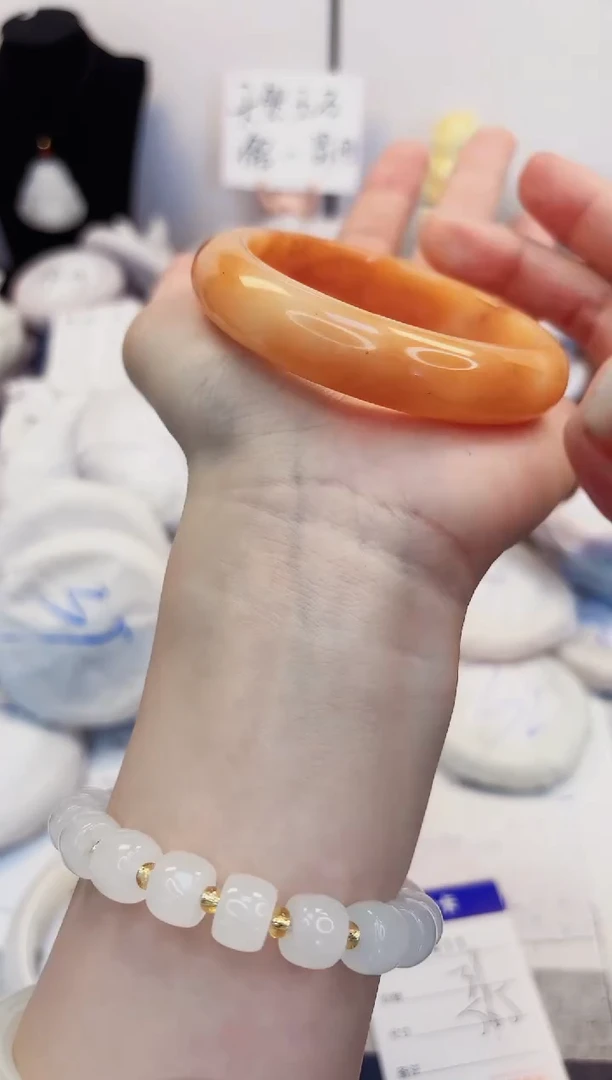 【闪购商品】石英质玉手镯未镶嵌411-财气镯-圈口56