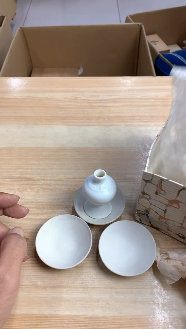 默认微瑕，no退no换，介意勿拍