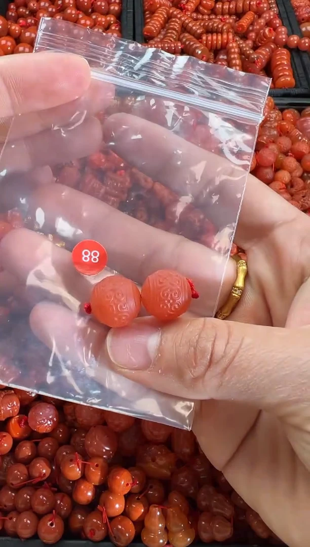 【闪购商品】南红玛瑙颈饰未镶嵌1