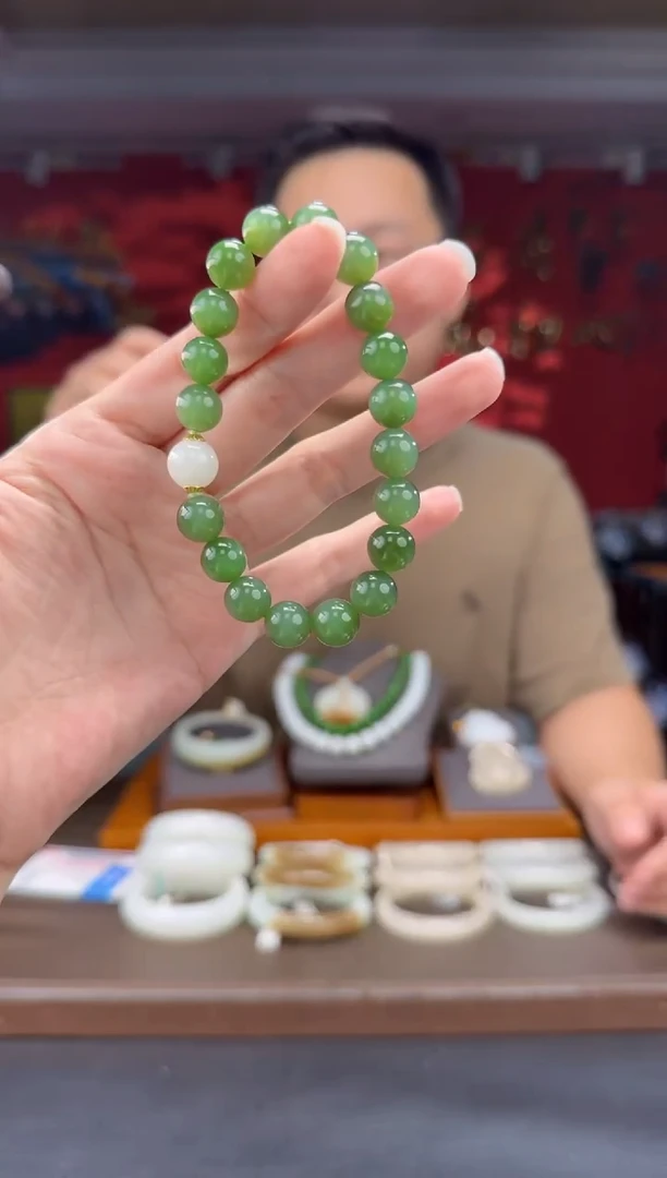 未镶嵌手串和田玉碧玉猫单圈手串