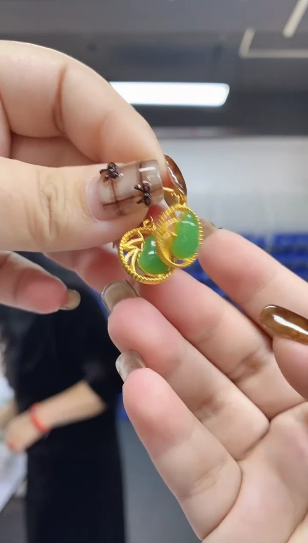 【闪购商品】和田玉耳饰未镶嵌多样性发其一颜色微差