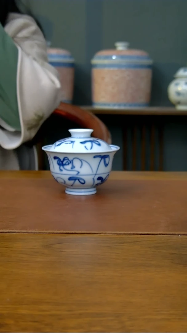 【闪购商品】茶花纹元宝两才盖碗（柴窑）