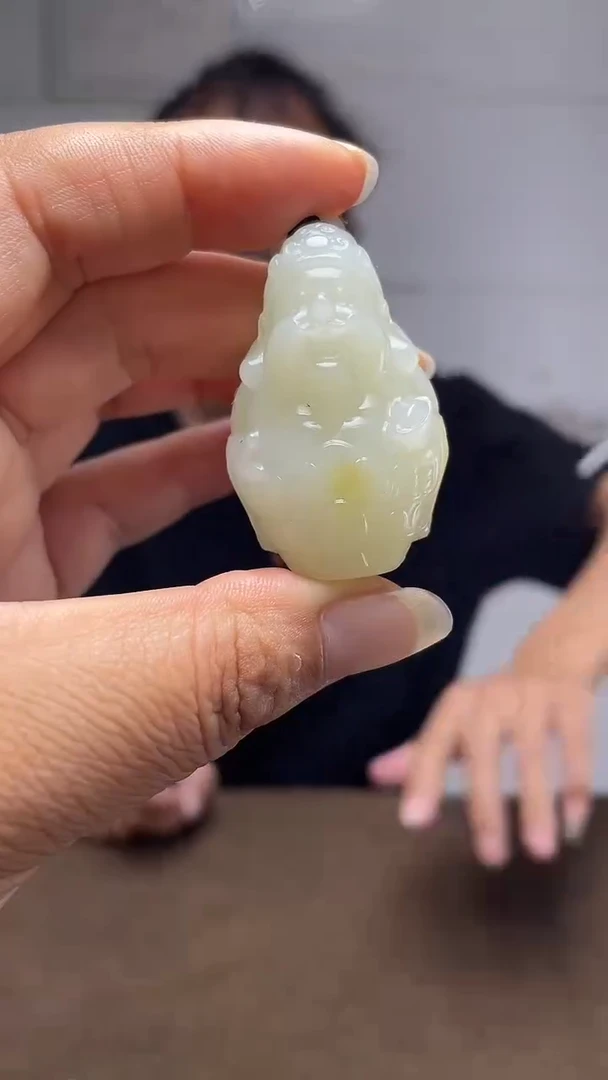 未镶嵌和田玉挂件1