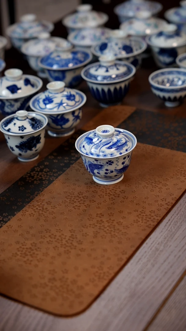 【闪购商品】群鱼盖碗11111111111