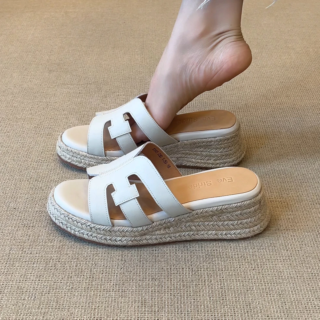 RubyL/5cm2025年夏季居家外穿舒适休闲百搭草编平底纯色露趾拖鞋