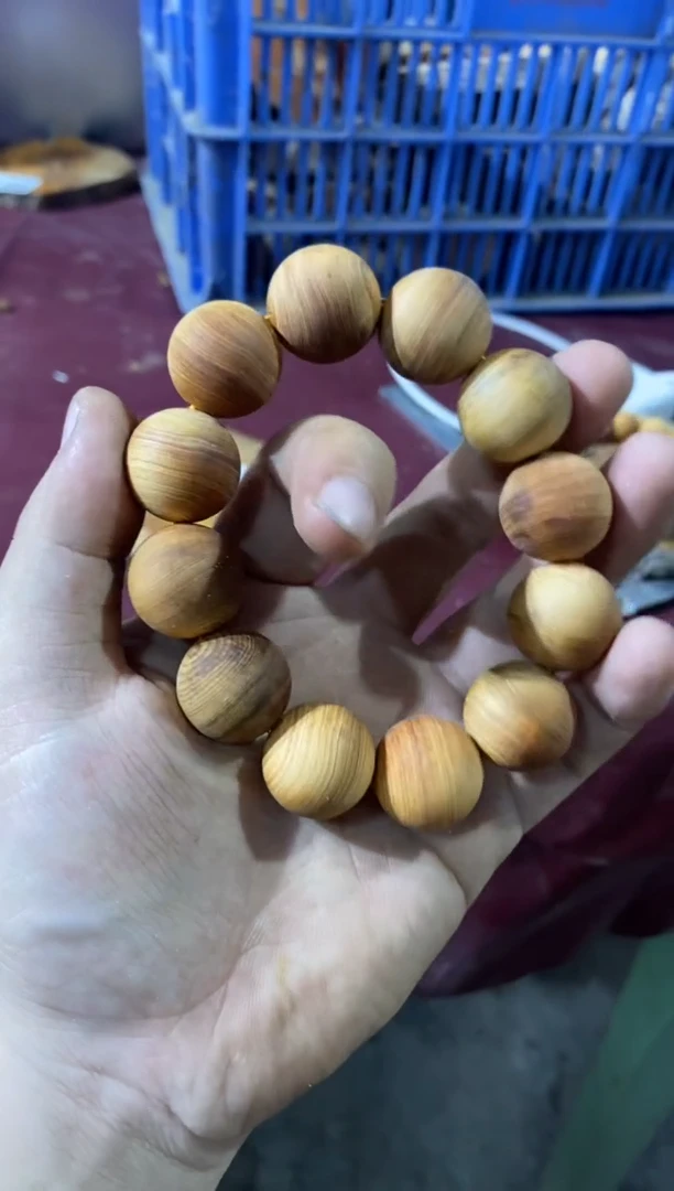 柏木(崖柏)太行陈化崖柏2.0毛珠