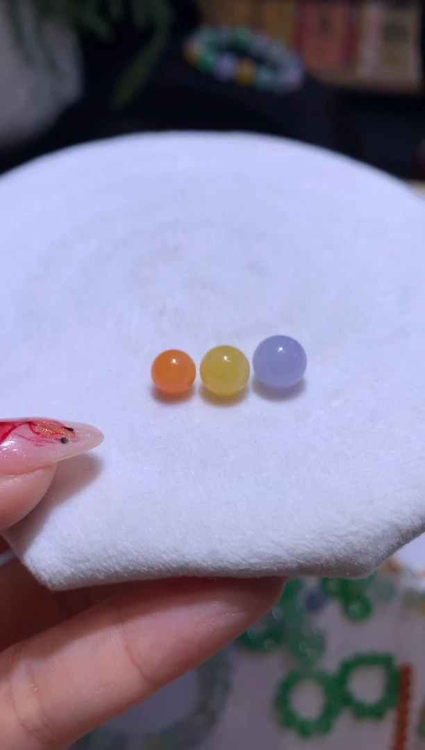 【闪购商品】定制翡翠未镶嵌7.9*珠子4500+450