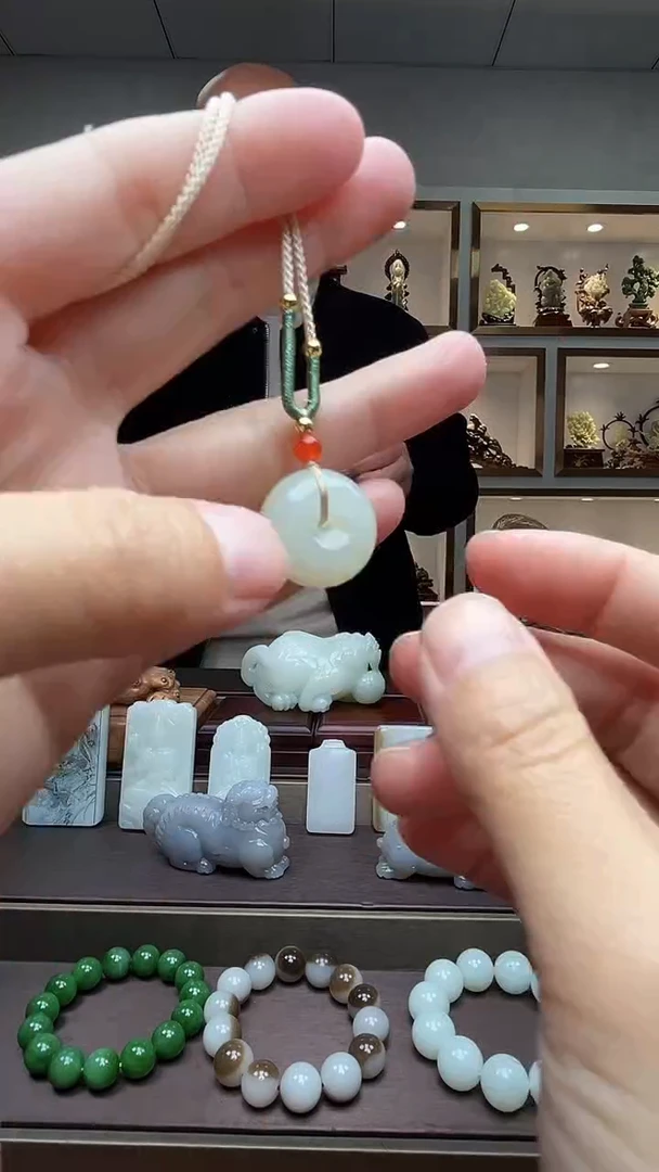 【闪购商品】和田玉颈饰未镶嵌1