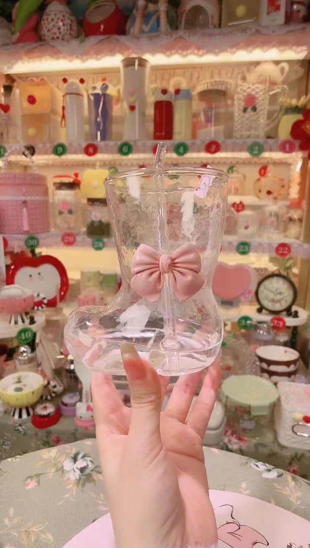 【闪购商品】摆件靴子吸管杯品质好，发货快，放心拍